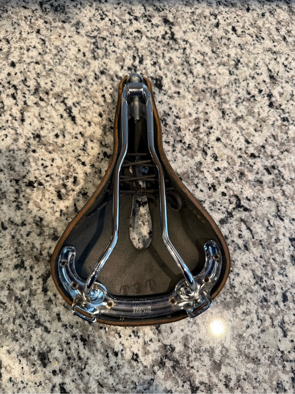 Brooks B17 Imperial Saddle - Picture 5 of 9